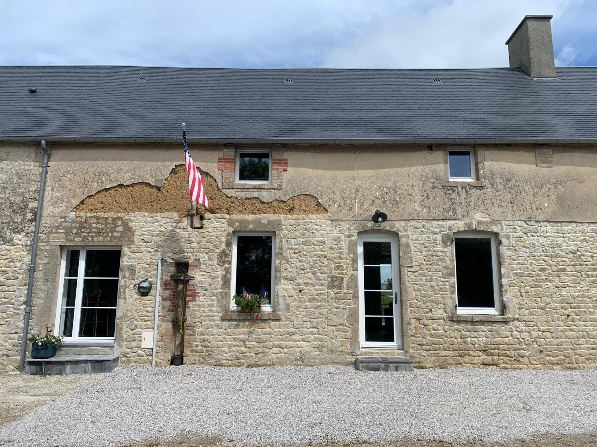 Comfortable House For 6 Guests In Saint-Come-Du-Mont Villa Luaran gambar