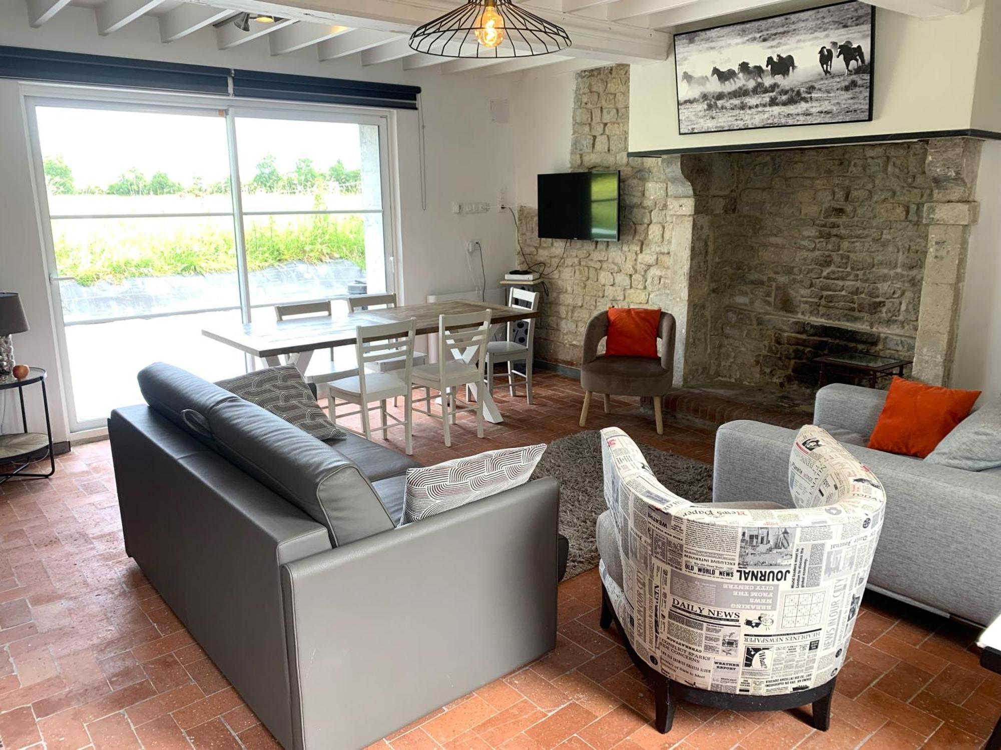 Comfortable House For 6 Guests In Saint-Come-Du-Mont Villa Luaran gambar